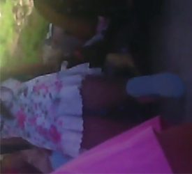 Morrita inocente muestra demas con su faldita