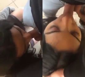 Chupando rico la verga de su amigo