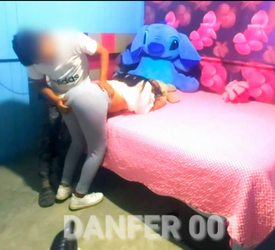 Follando con la hermana colegiala de su amigo
