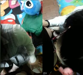 Colegiala mamando en el salon de clases