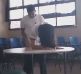 Graban a profesor y alumna teniendo intimidad en salón de clases