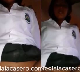 Chibola uniformada montando la verga y cabalgando